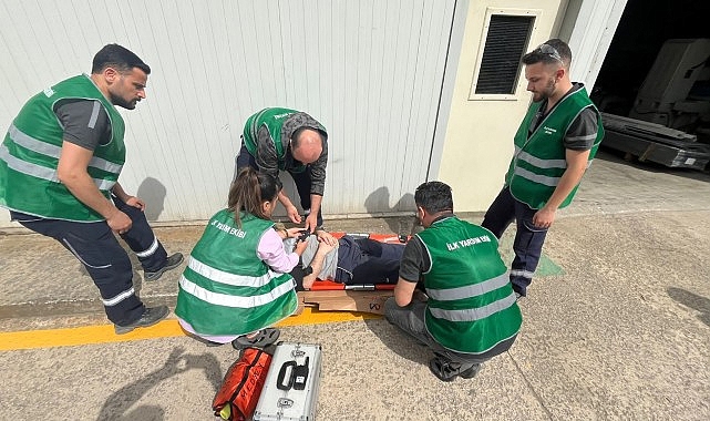 Büyükşehir İtfaiyesinden Ege Profil çalışanına eğitim