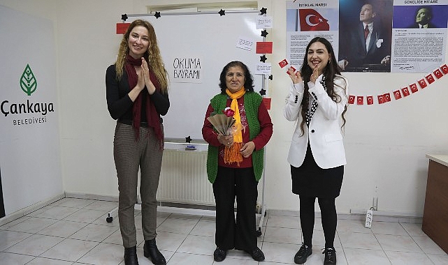 Çankaya Konutlarında yetişkinler için verilen okuma ve yazma eğitimleri 2023-2024 devri mezunlarını verdi