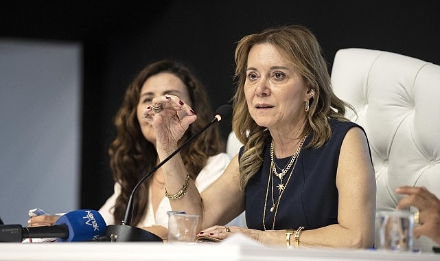 Lider Keyifli muhtarlarla bir ortaya geldi