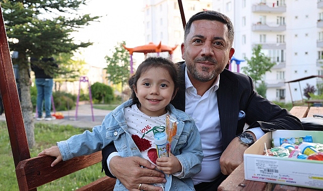 Nevşehir Belediye Başkanı Rasim Arı, 2000 Konutlar ve 15 Temmuz Mahallelerinde belediye takımlarınca gerçekleştirilen yol bakım ve tamirat çalışmalarını inceledi