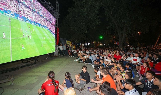 Buca ulusal grup için tek yürek oldu