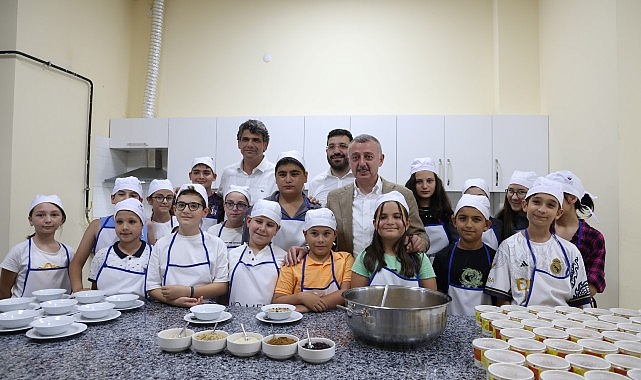 Büyükakın, KO-MEK Konut Hünerleri Atölyesi’ni ziyaret etti