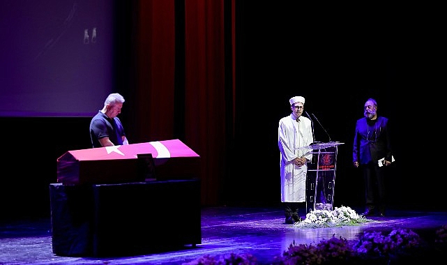 Kenan Işık İçin AKM’de Anma Merasimi Düzenlendi Ekrem İmamoğlu: Hepimizi Ortak Bir Histe Birleştirdi