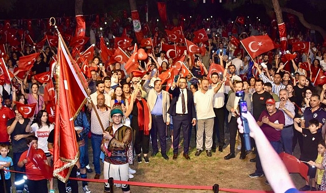 Balçova’da süper Zafer Bayramı Coşkusu