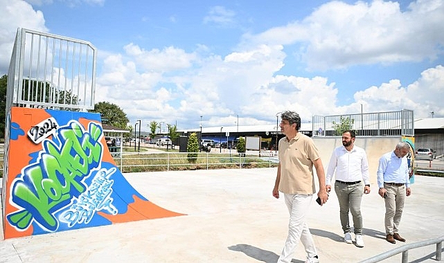 Kartepe Belediye Başkanı Av.M.Mustafa Kocaman, Kocaeli Büyükşehir Belediyesi tarafından üretimi tamamlanan Kartepe Skate Park da incelemede bulundu.