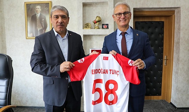 THF Başkanı Kılıç, Sivas’ta Hentbolun gelişimi için değerli temaslarda bulundu