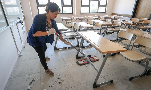 Buca Belediye Başkanı Duman, “Çocukların temiz olmayan okullarda eğitim almasına müsaade veremeyiz”