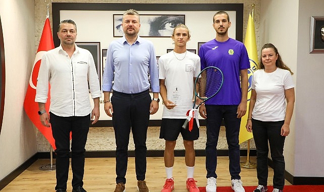 Bucalı şampiyon atletten Lider Görkem Duman’a ziyaret