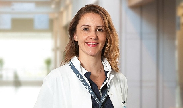 Doktora müracaattan lens kullanmayın