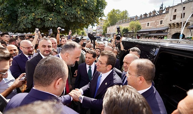 Ekrem İmamoğlu: Bir avuç insanı değil, bu memleketin evlatlarını keyifli etmek için, daima birlikte milletin iktidarına yürüyeceğiz