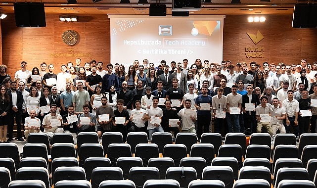 Geleceğin Teknoloji Önderlerine Hepsiburada ve 42 Türkiye İş Birliğiyle Staj İmkanı