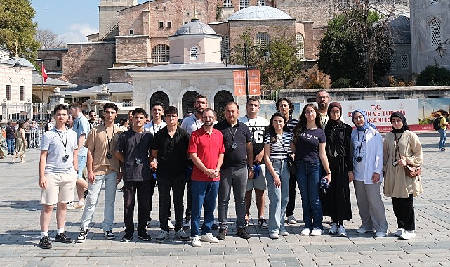 Genç teknoloji dahileri İstanbul’da unutulmaz bir tecrübe yaşadı