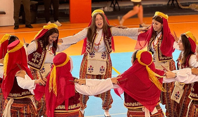 Geyve’de Yaz Spor Okulları Sertifika Merasimi gerçekleştirildi.