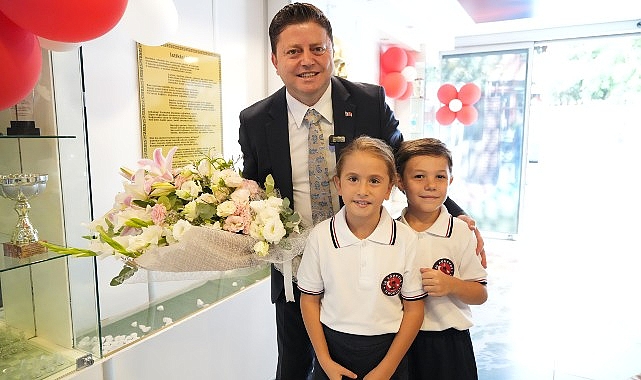 Kadıköy Belediyesi’nden 3500 öğrenciye kırtasiye takviyesi.