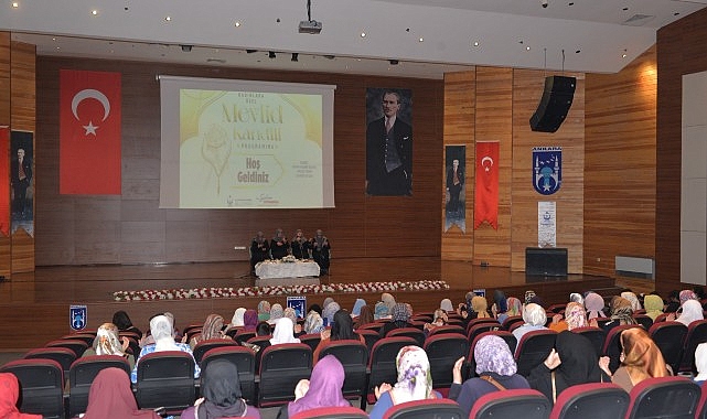 Kahramankazan Belediyesi, Mevlid Kandili münasebetiyle bayanlara özel bir program düzenledi.