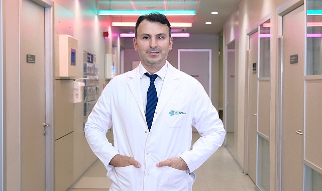 Kifoz engellenebilir! Hem meskende hem okulda çocuklar kifoz hakkında bilgilendirilmeli!