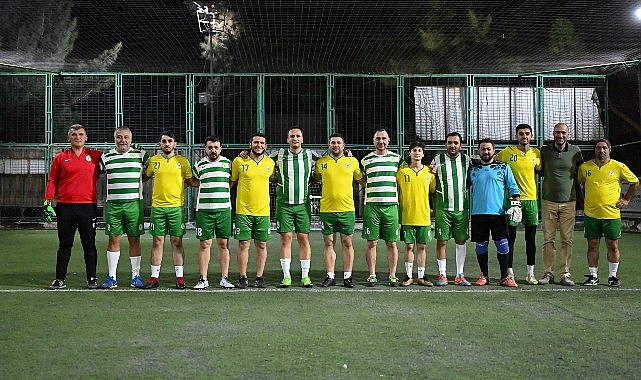 Lider Eşki gençlerle alanda buluştu