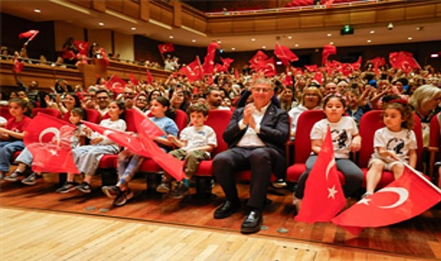 AASSM’den çocuk şarkıları yükseldi