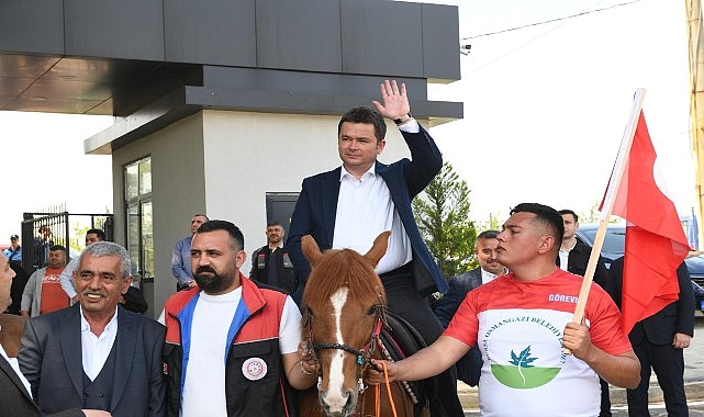 Osmangazi’de geleneksel rahvan at koşusu coşkusu