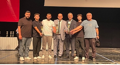 Belediyespor’dan 3 Kupa Birden