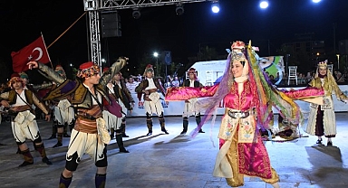 8 Ülke Torbalı’da Buluştu: Halk Dansları Geceye Damga Vurdu