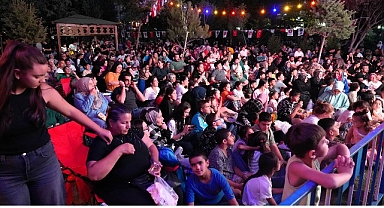 Keçiören’de Açık Hava Sinemalarına Yoğun İlgi