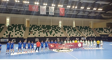 Nilüfer Belediyespor Erkek Hentbol Takımı yeni sezona galibiyetle başladı