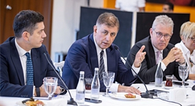 Başkan Tugay: İzmir’in kabuğunu kırması, öncü kent olması için çalışıyoruz