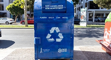 Karşıyaka’da geri dönüşüm hamlesi: 100 noktaya mavi konteyner