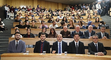 Başkan Altay SÜ Edebiyat Fakültesi Öğrencileriyle Buluştu