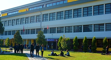 Binlerce kitap ve sınırsız bilginin kaynağı