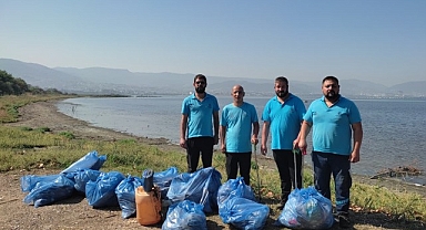 Kocaeli’de sahil temizliği Mavi Takım’dan sorulur