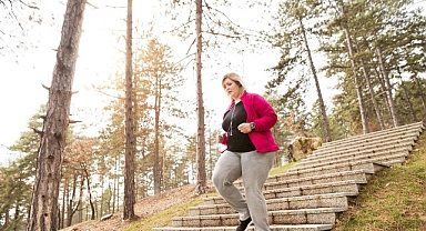 Kronik Venöz Yetmezlik Tedavi Edilmezse Ciddi Sağlık Sorunlarına Yol Açabiliyor